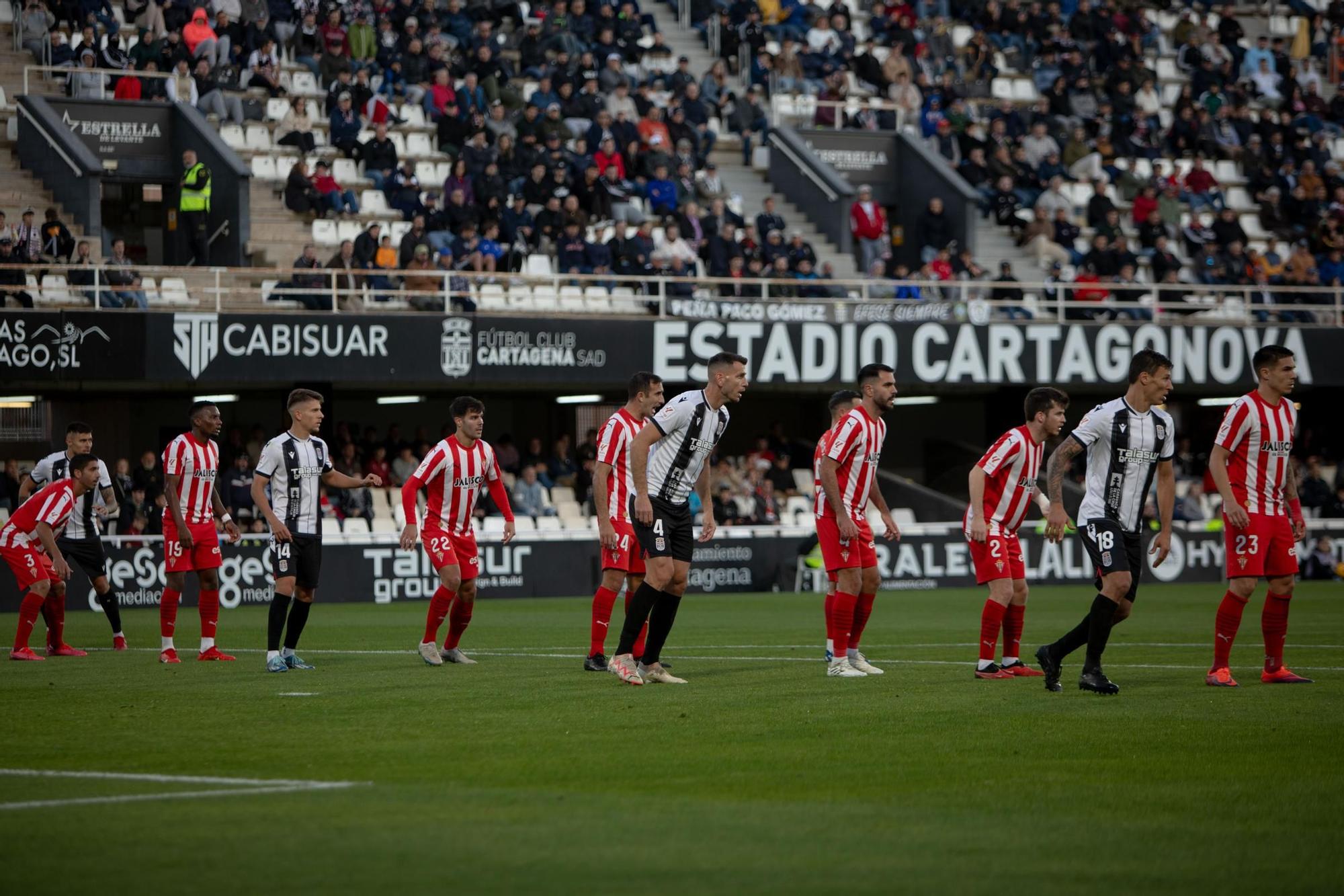 FC Cartagena - Sporting de Gijón en imágenes