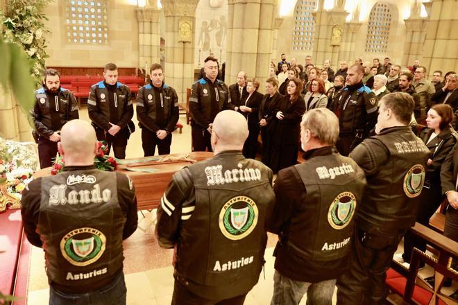 En imágenes: Así fue el emotivo funeral a Gilberto González, escolta de la alcaldesa de Gijón