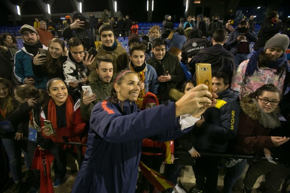 El Rico Pérez registra récord de asistencia a un partido de la selección femenina de fútbol