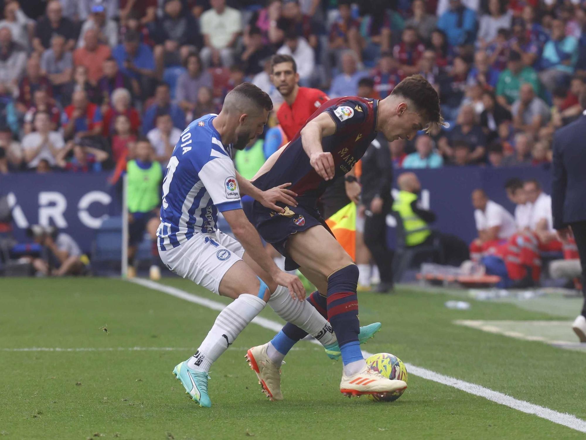 Las mejores imágenes del Levante UD - Deportivo Alavés