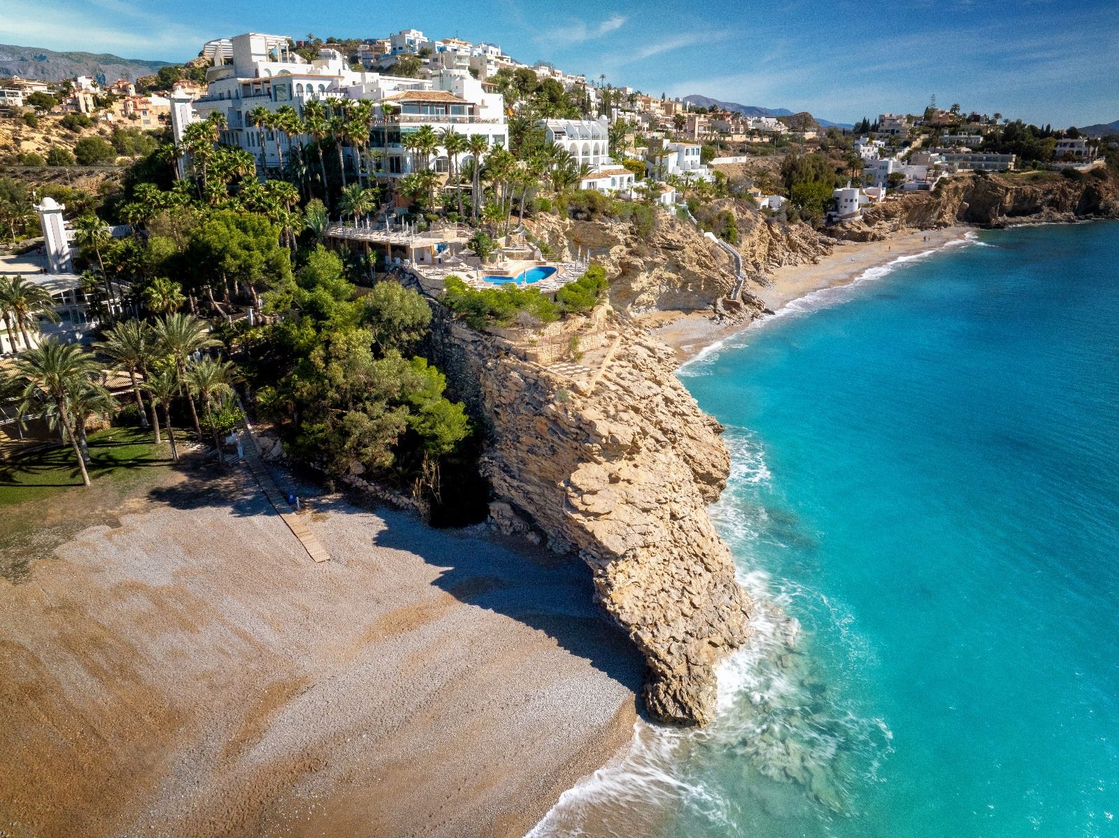 Los hoteles de la cadena Servigroup se encuentran ubicados en entornos privilegiados frente al mar.