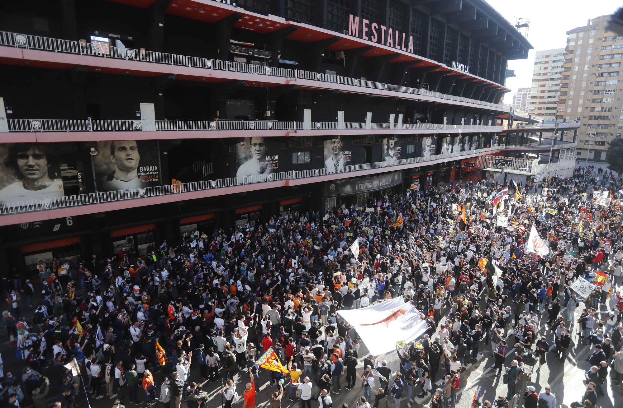 La manifestación valencianista contra Peter Lim (segunda parte)