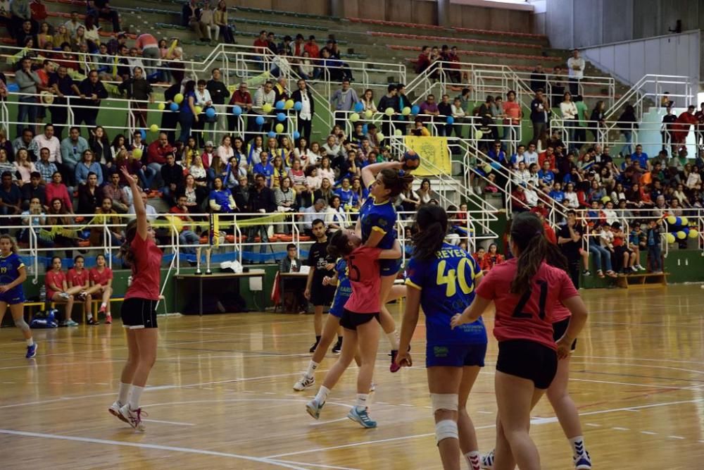 Balonmano: el Maristas Cartagena, campeón regional infantil femenino