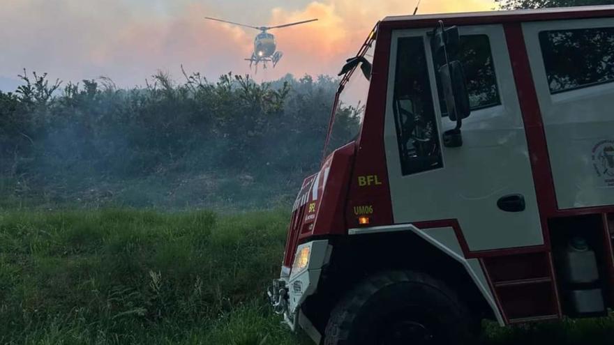 El incendio de Rois se salda con 130 hectáreas arrasadas