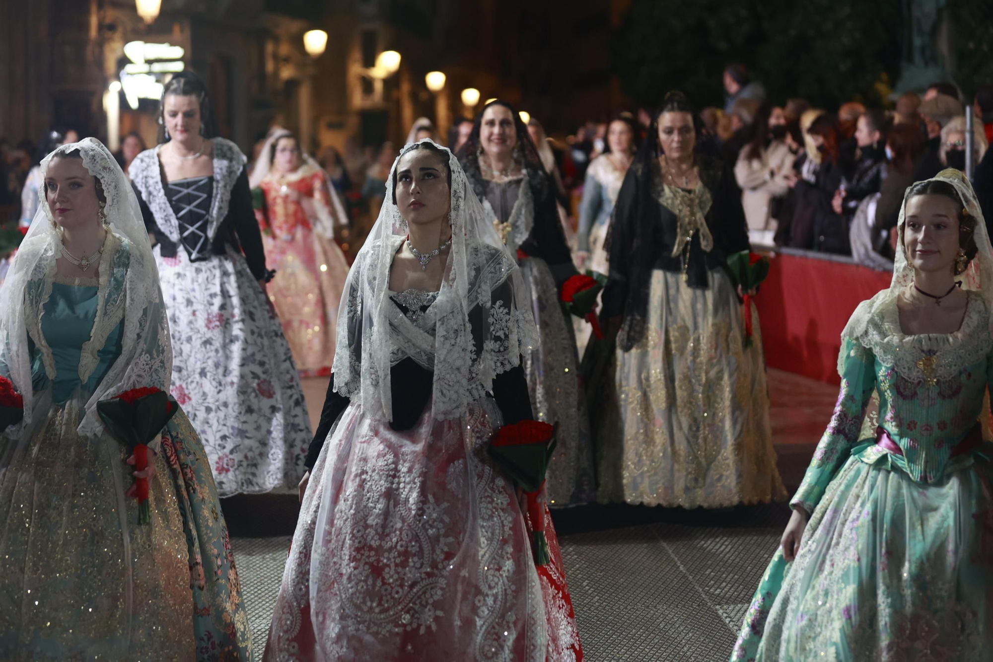 Búscate en la Ofrenda por la calle Quart (entre 23.00 y 24.00 horas)