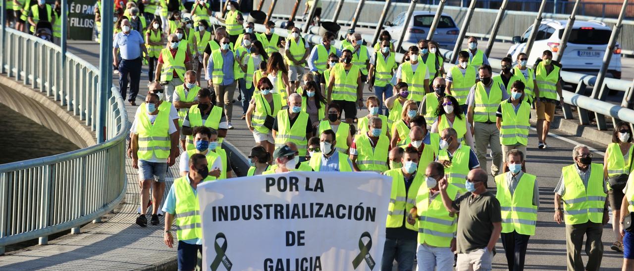 Manifestación de los trabajadores de Ence que recorrió el pasado viernes la ciudad de Pontevedra/ Rafa Vázquez