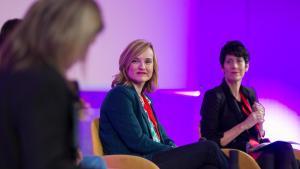 La portavoz del Gobierno, Pilar Alegría, junto a la ministra de Seguridad Social, Elma Saiz, este sábado en la Convención Política del PSOE.