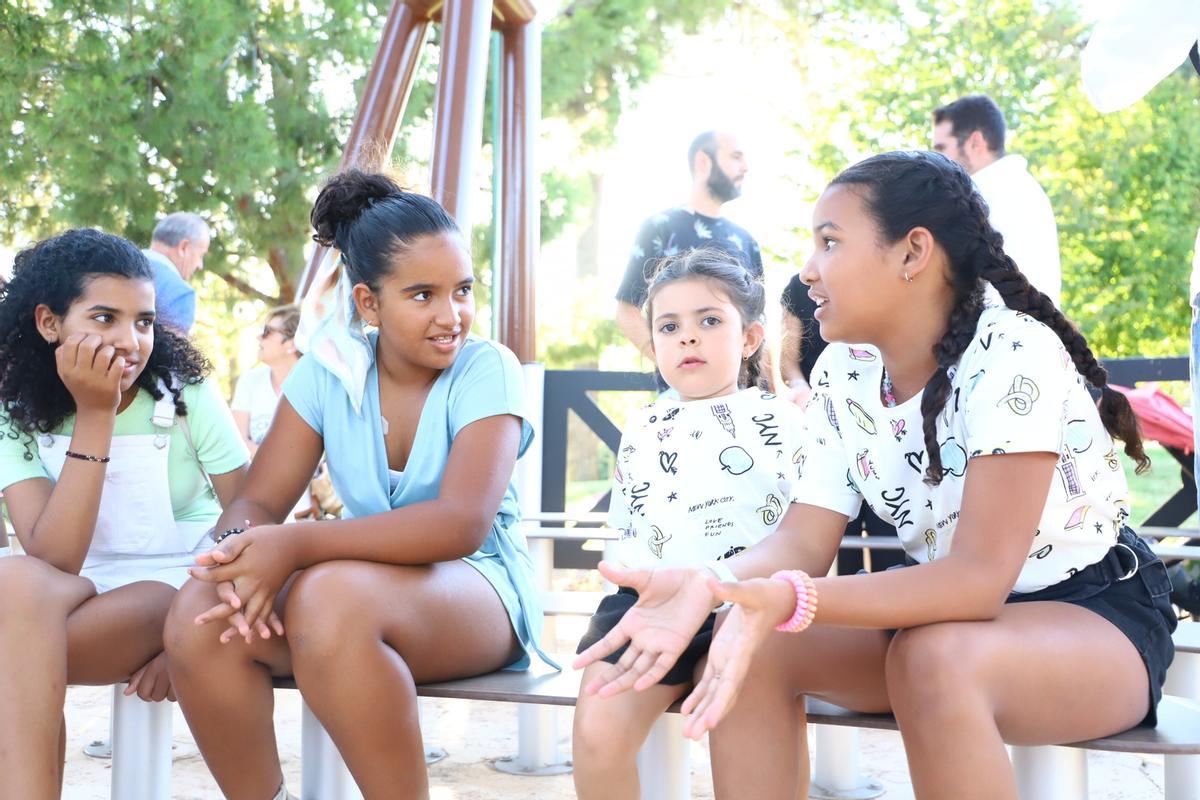 Las instituciones reciben a los niños saharauis