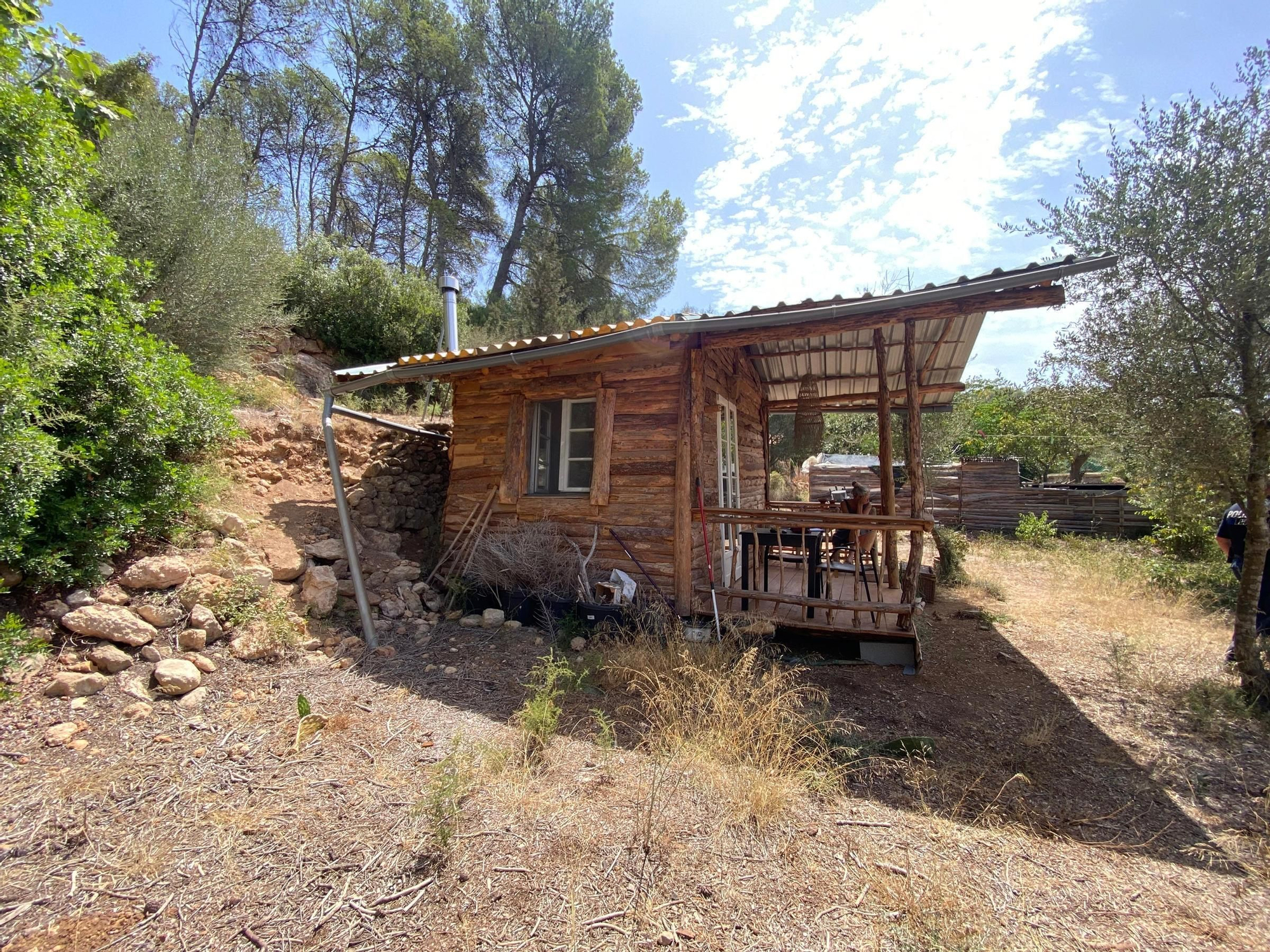 Galería: Derribadas las cabañas del centro Ibiza Yoga Benirràs