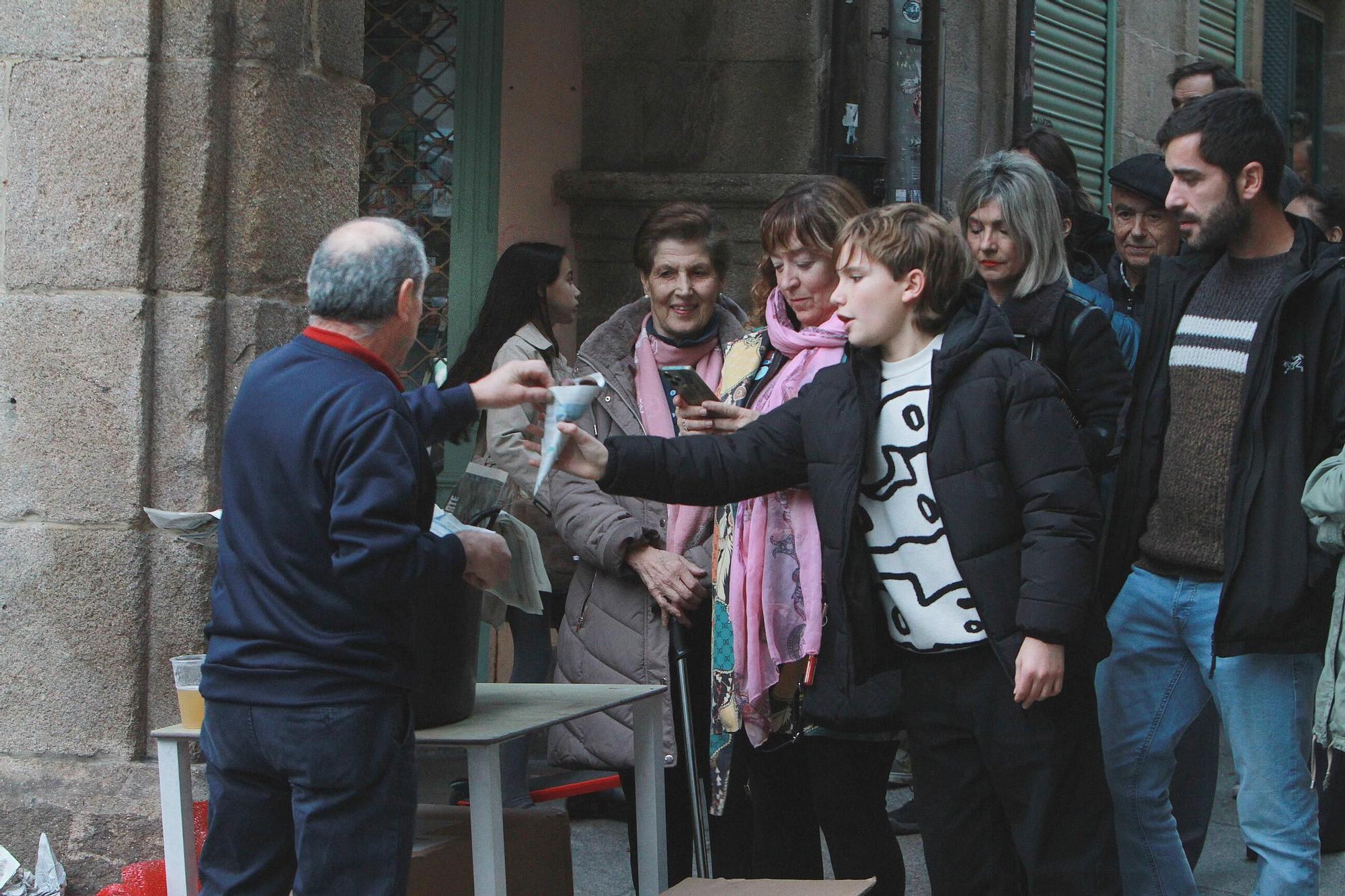 El Magosto municipal inunda las calles de Ourense