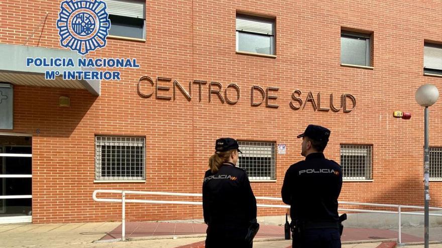 Detenido un paciente tras amenazar a su médica por no recetarle lo que quería