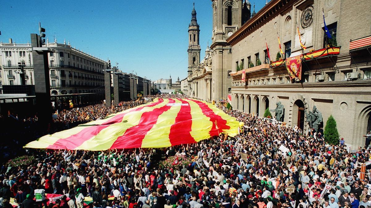 Manifestación contra el trasvase del Ebro en octubre del año 2000.