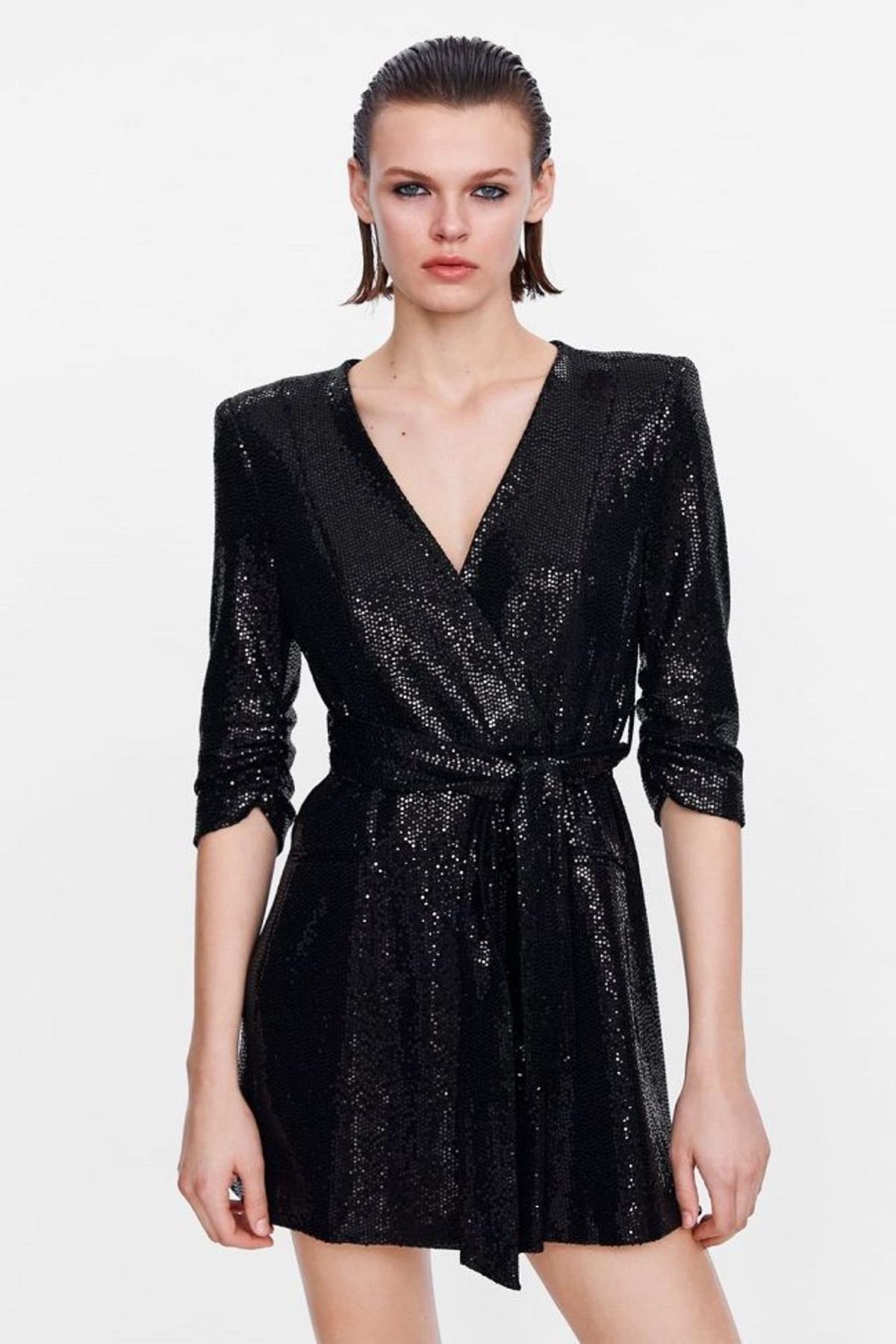 El vestido blazer de lentejuelas, de Zara