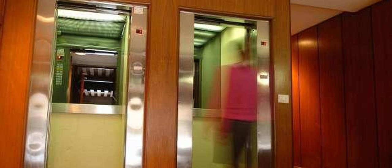 Los ascensores son las únicas zonas comunes de uso.  // G. Santos