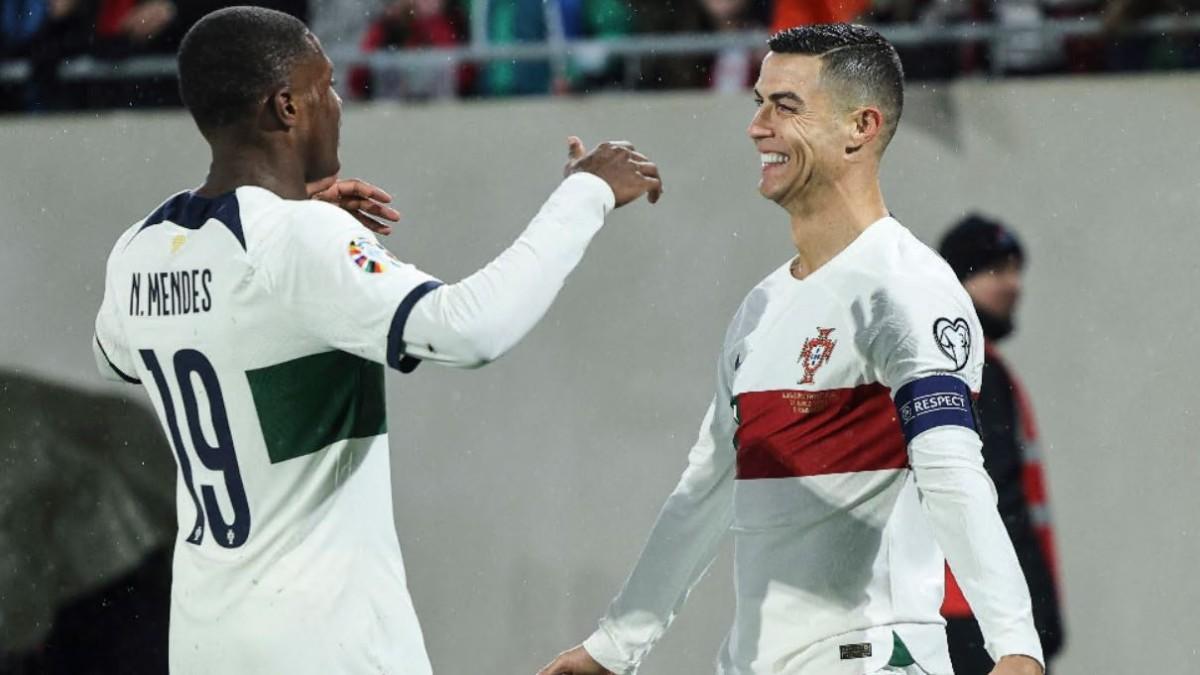 Cristiano celebra uno de sus goles ante Luxemburgo