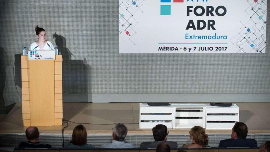 Gil Rosiña: &quot;La brecha más grande de Extremadura está en las comunicaciones&quot;