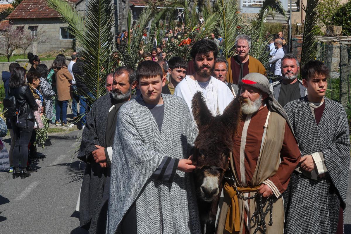 Representación de la entrada de Jesús en Jerusalén, en Paradela.