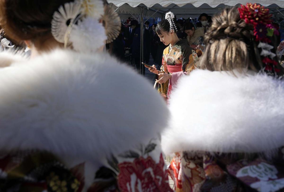 Celebración de la ceremonia del Día de la mayoría de edad en Yokohama, Japón.