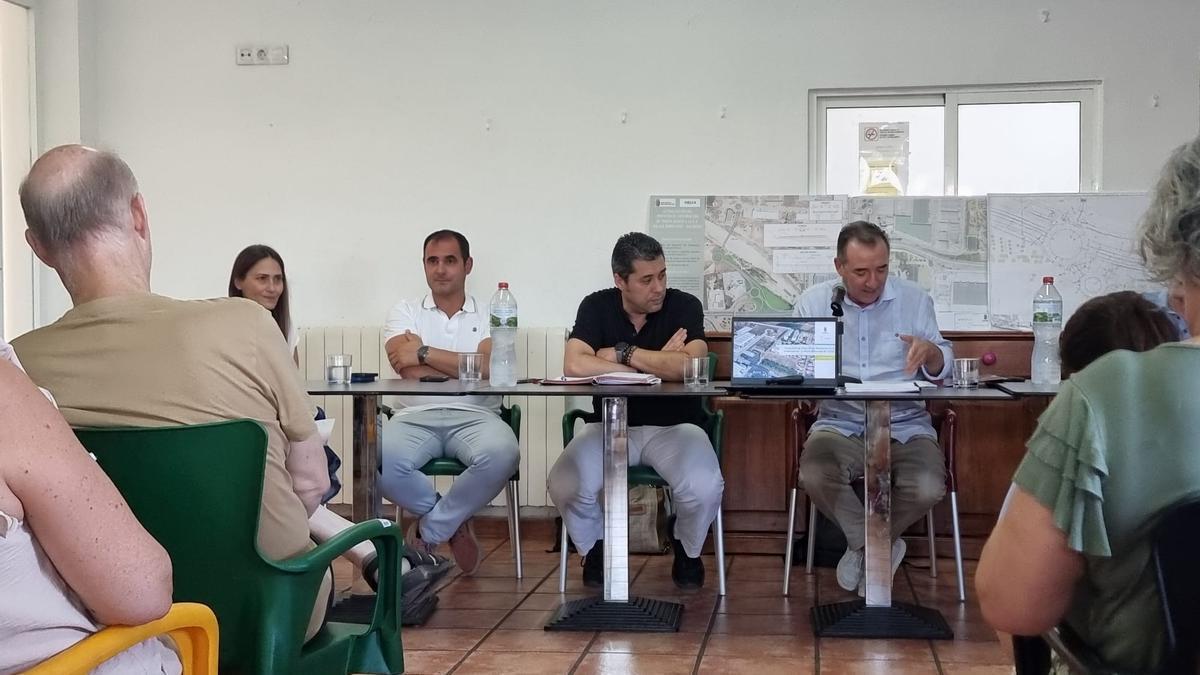 Nueva ronda de encuentros vecinales en el marco del programa ‘Espai Obert’ de Riba-roja de Túria.