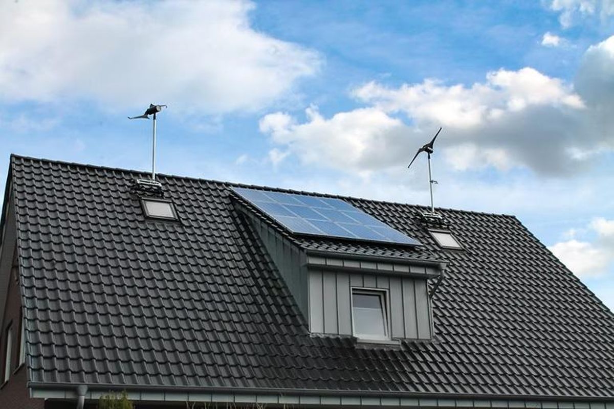 Las turbinas pueden compatibilizarse con placas solares