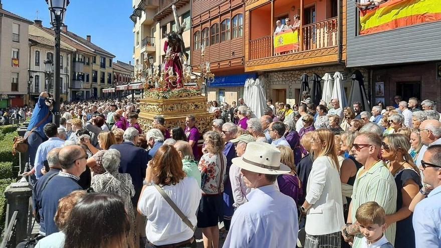 Noreña se prepara para el Ecce Homo: la bajada del santo de la capilla de La Soledad a la iglesia parroquial será el jueves 10