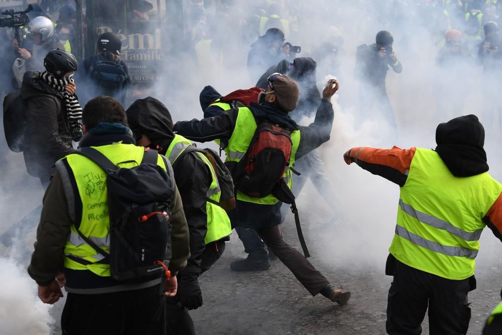 Protesta de los ''chalecos amarillos'' en París