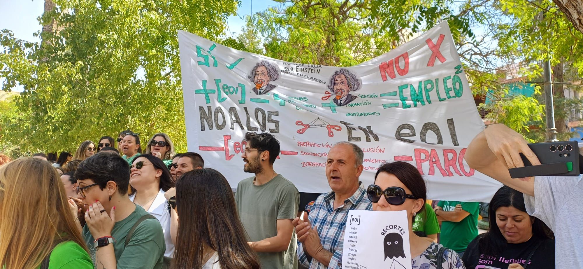 TORREVIEJA I Protesta de la jornada de huelga de los docentes contra los recortes en Educación