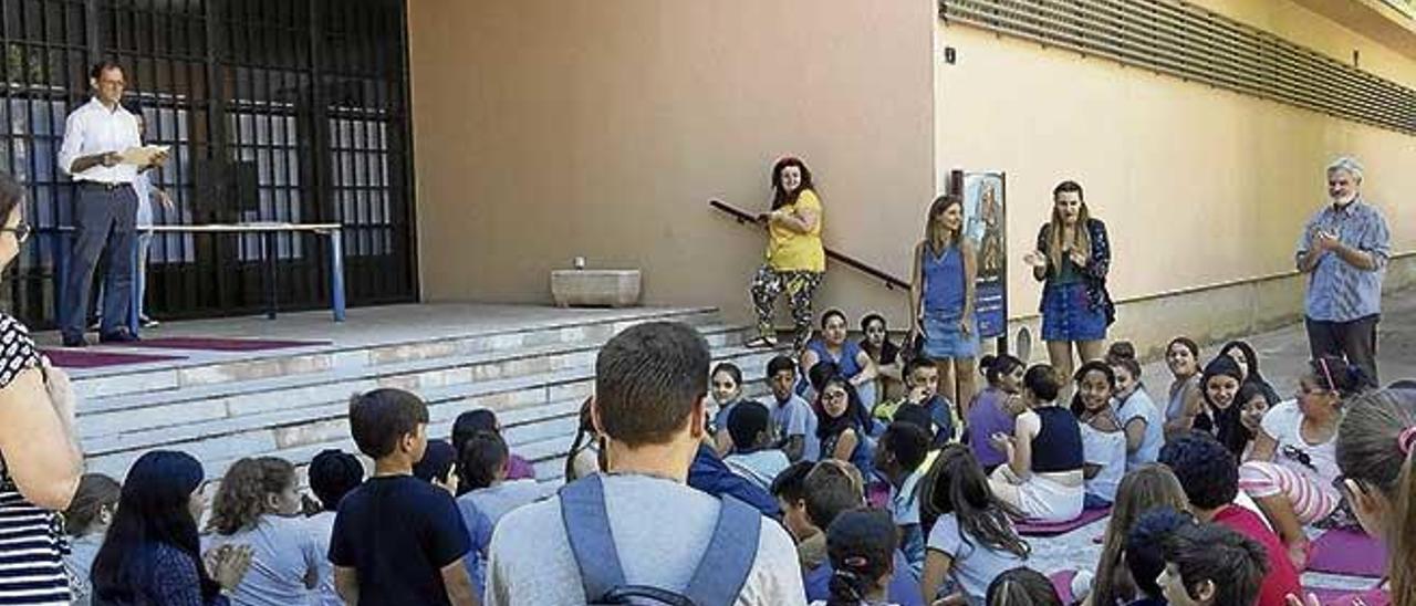 Es varen lliurar els premis als alumnes guanyadors del concurs.