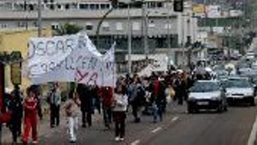 Interior multa al instituto Bótoa con600  por una manifestación legal