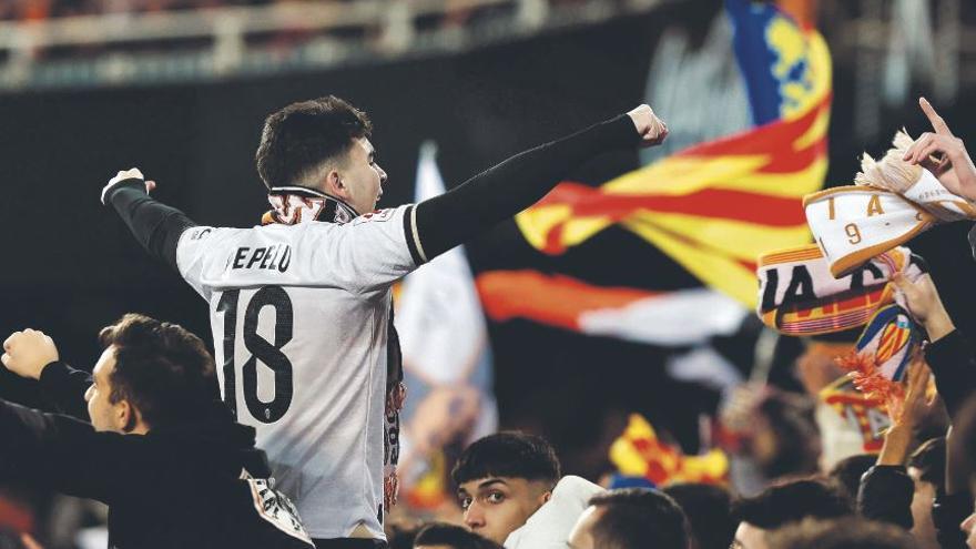 Sin Rafa Mir, pero con Mestalla