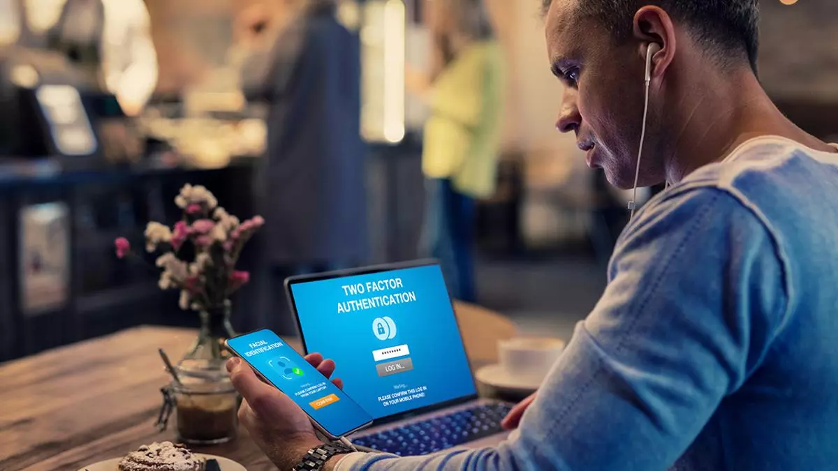 Santander t'ajuda a protegir la teva identitat digital: ¿estàs segur de les contrasenyes?
