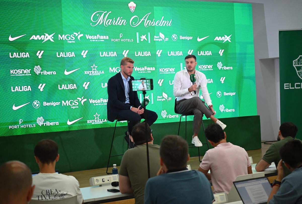 Presentación de Martín Anselmi, nuevo entrenador del Elche CF
