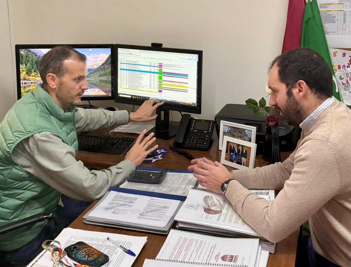 Bajada del IBI urbano y compensación fiscal a los autónomos, propuestas de Vox para el presupuesto de Plasencia.