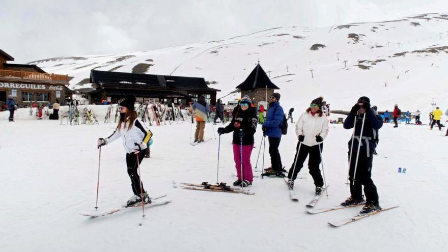 Sierra Nevada cierra la temporada mañana con 65 kilómetros y esquí gratis