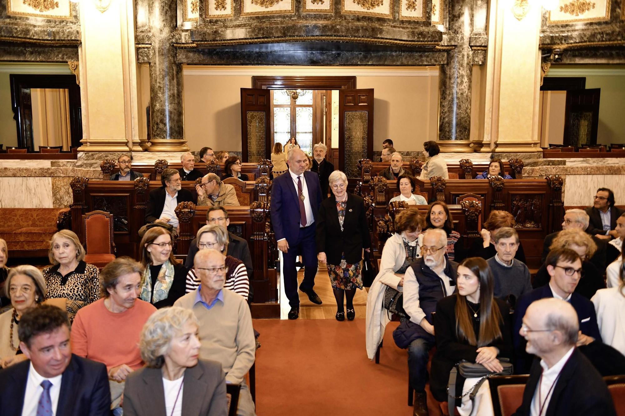Olivia Rodríguez ingresa en el Instituto José Cornide