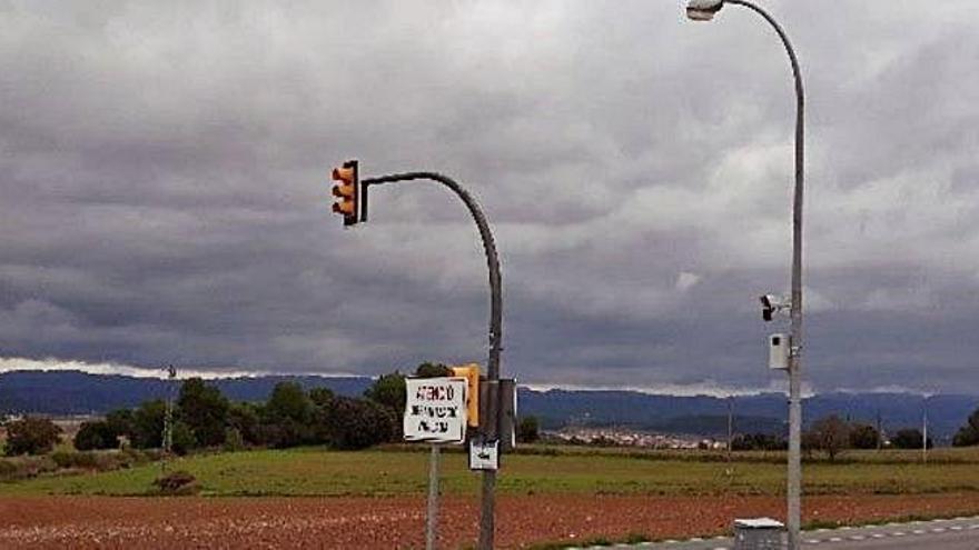 Una de les noves càmeres que s&#039;han instal·lat a l&#039;entrada del poble