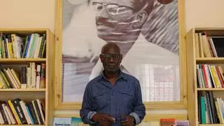 «Las novelas escritas en lengua extranjera no son literatura africana»