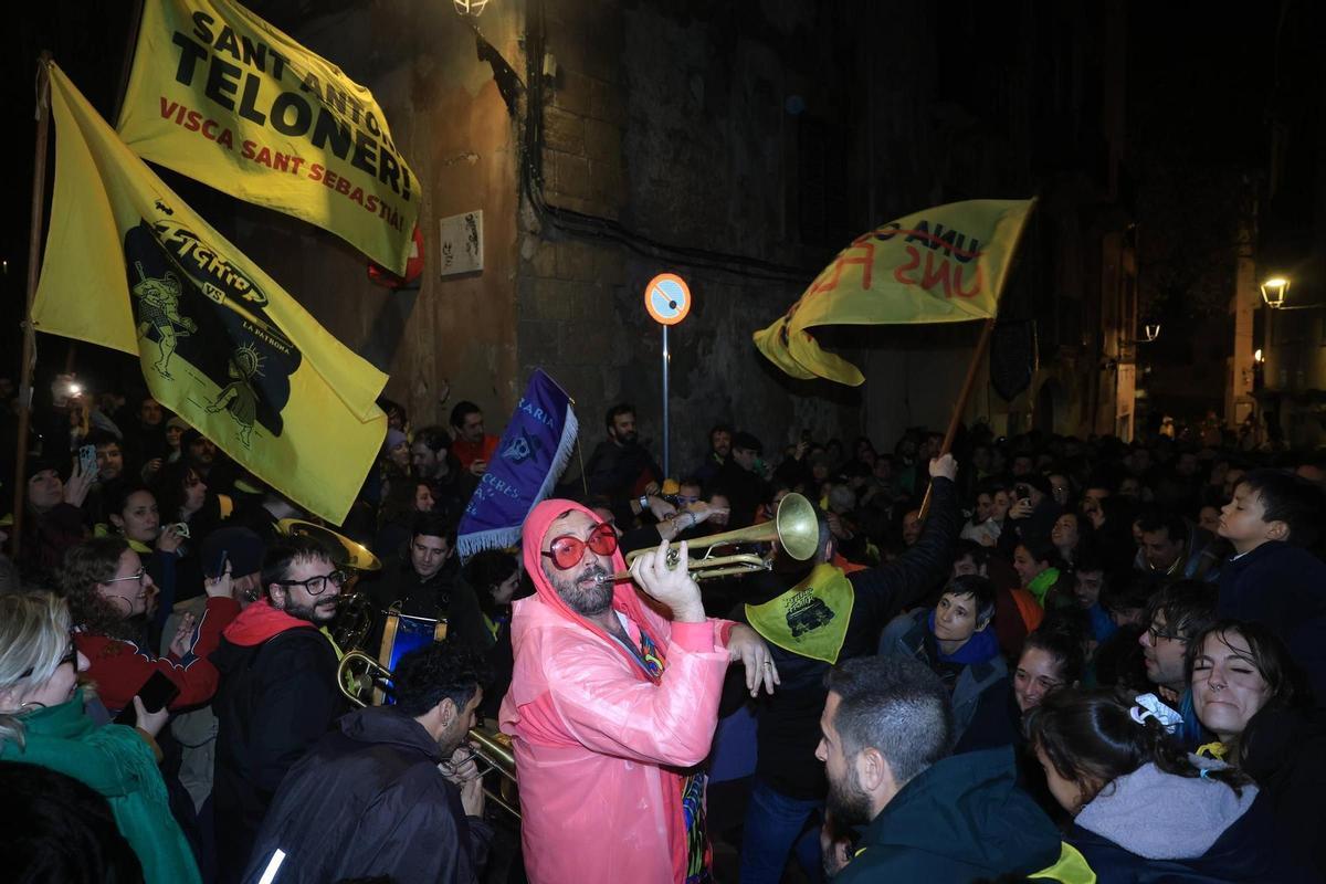 Nach Absage aller Events zu Sant Sebastià: So trotzten Bruderschaften und Anhänger des alternativen Stadtfests dem Regen