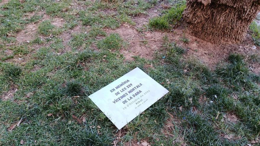 Vandalizan el memorial de las víctimas de la dana en Albal y arrasan el espacio de homenaje