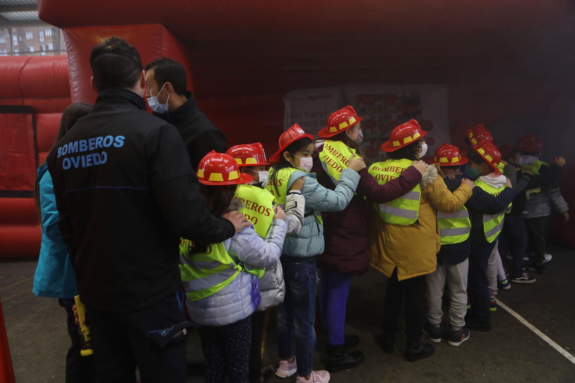 La "Patrulla Canina" del Veneranda Manzano se impone al fuego y los malos humos