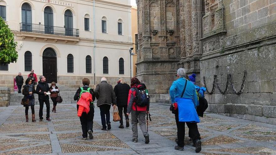 La oficina de turismo registra un alza del 3,5% en el puente