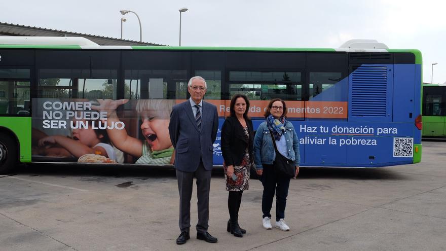 La Gran Recogida 2022 del Banco de Alimentos se publicitará en un autobús de Aucorsa