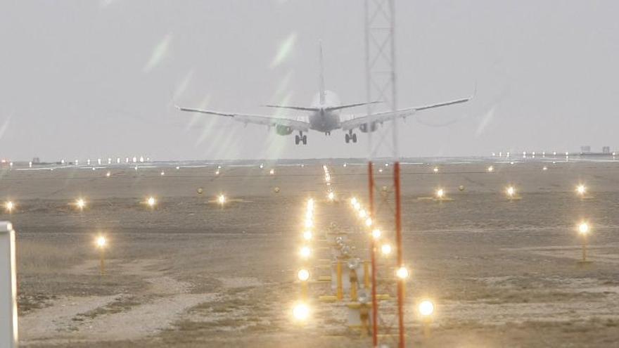 El consistorio podrá multar a las aerolíneas por el ruido en tierra