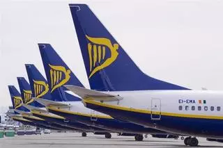 Ryanair operará 438 vuelos este viernes en España como servicios mínimos