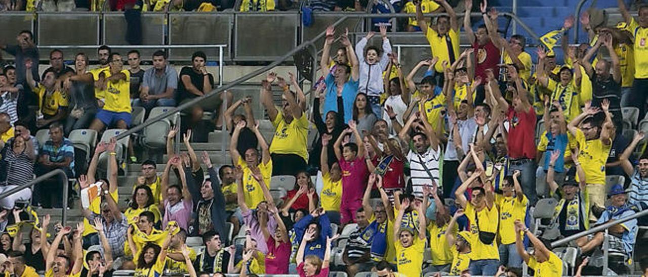 Imagen de una parte del graderío del Gran Canaria en el encuentro que la UD Las Palmas disputó frente al Sevilla.