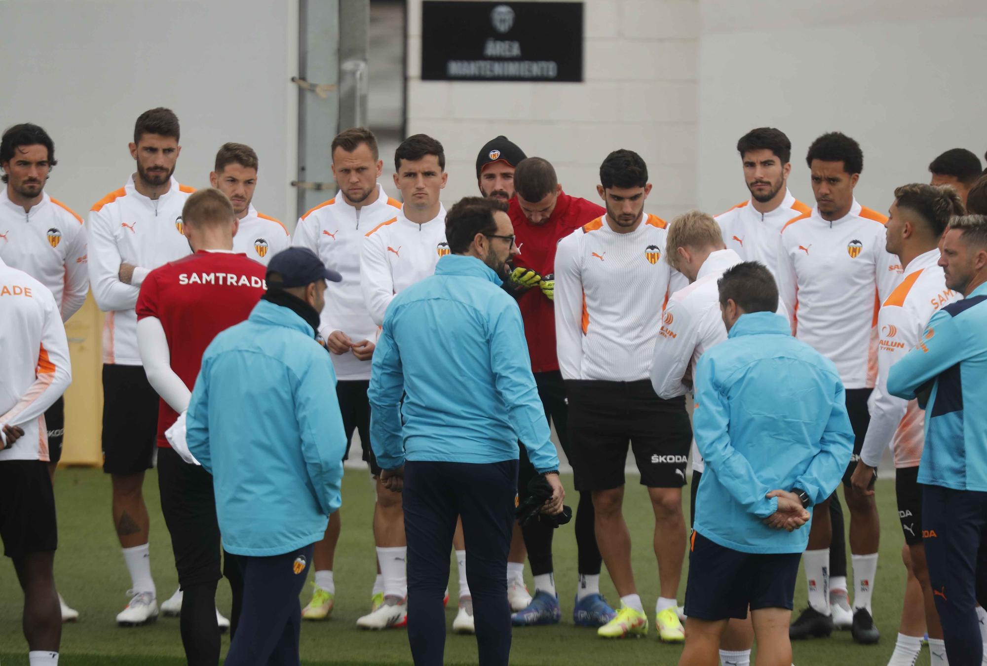 Última sesión antes del partido frente a la Real Sociedad para el Valencia