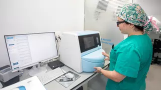 Del laboratorio a la vida: el viaje del embrión en reproducción asistida