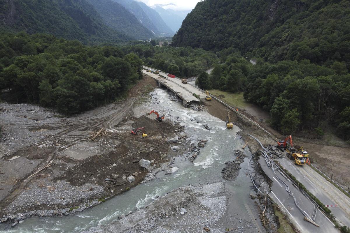Grandes destrozos en la localidad suiza de Sorte.