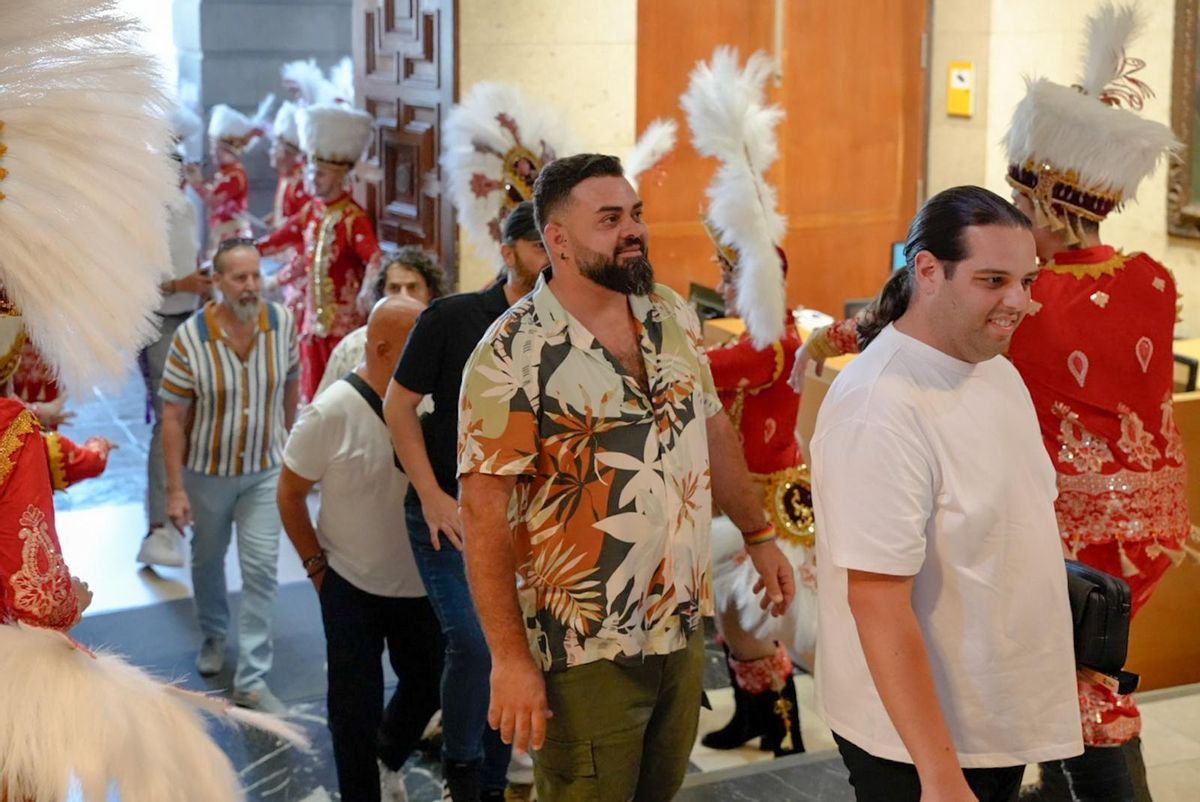 Los creadores Eduardo Martín Quintero, en el centro, y a la derecha, Jorge González Santana.