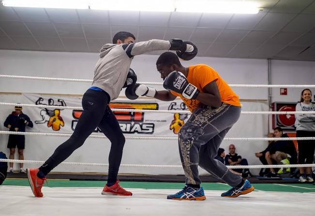 Deporte Base. Reportaje de boxeo al Jet Canarias